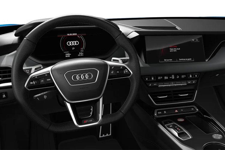 3866672 500kW 105kWh Carbon Black 4dr Auto